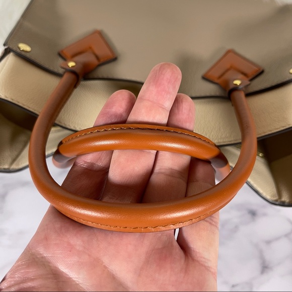 Louis Vuitton On My Side Satchel - Picture 8 of 16